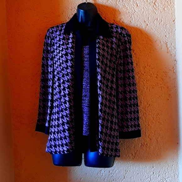 R & M Richards Tops - R&M Richards vintage Size M twin set.